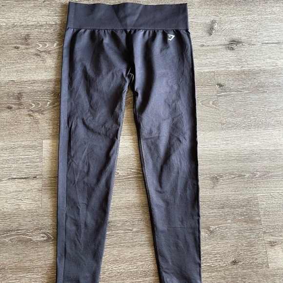 Gymshark Charcoal Leggings - Picture 3 of 4